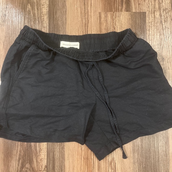 Amazon essentials women linen shorts - Picture 1 of 2